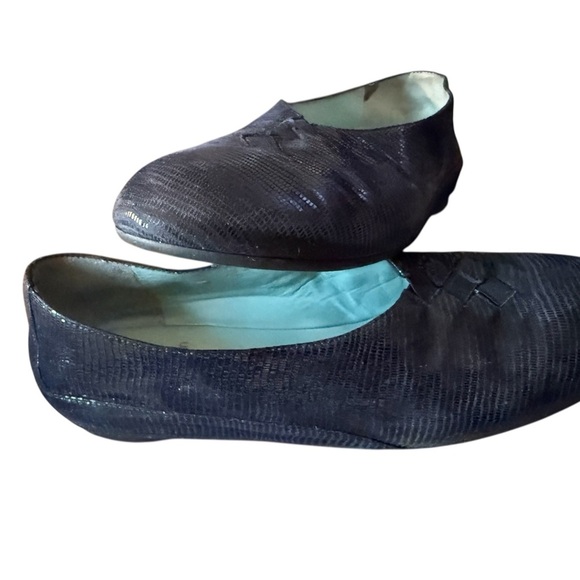 Thierry Rabotin 6.5 (36.5) Navy Textured Flats in very very good condition - Picture 8 of 10